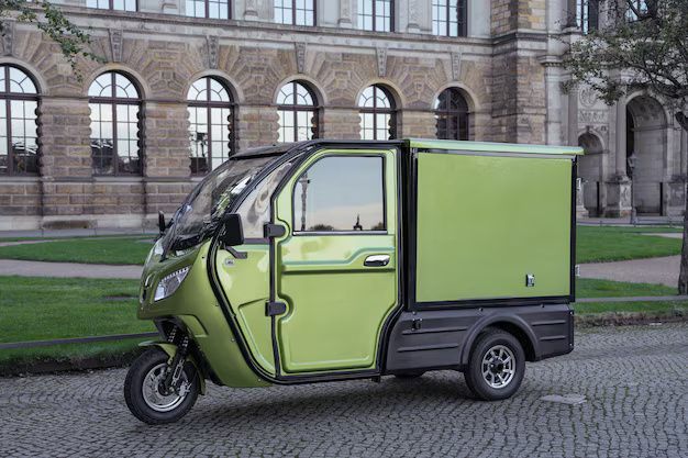 A Complete Guide to Electric Delivery Vehicles: Tips, Details, and Information