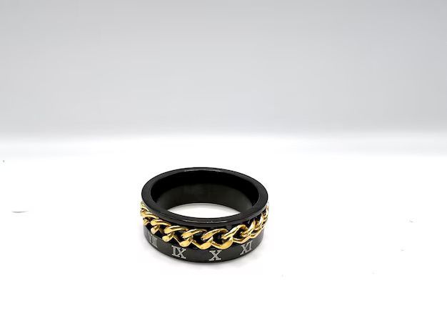 Spinner Rings Overview: Stress Relief Insights, Cultural Background, and Key Facts